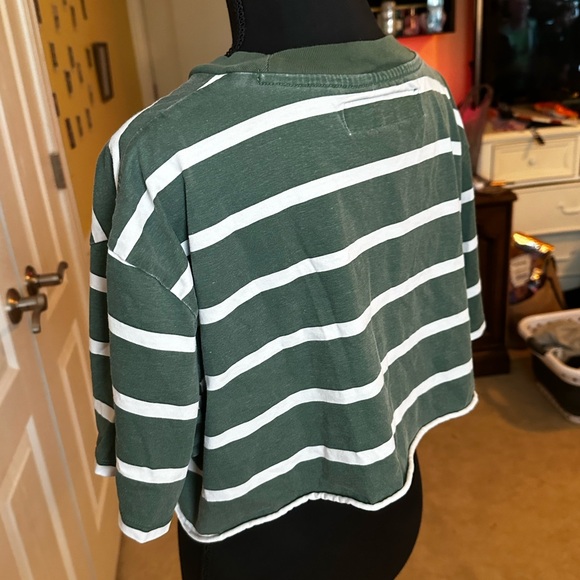 Guess Originals Los Angeles Green White Striped T-Shirt Embroidered - Picture 2 of 3